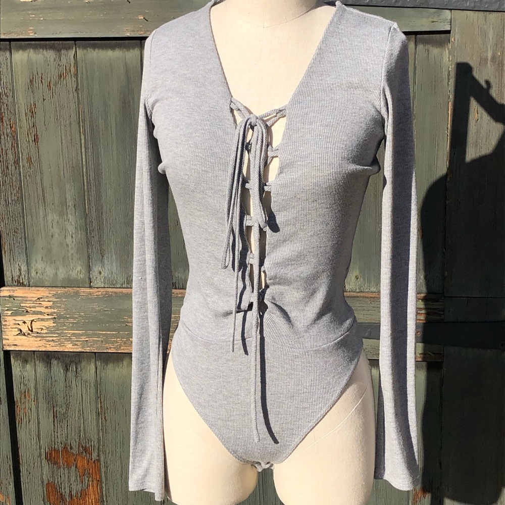 LACE UP LONG SLEEVE BODYSUIT